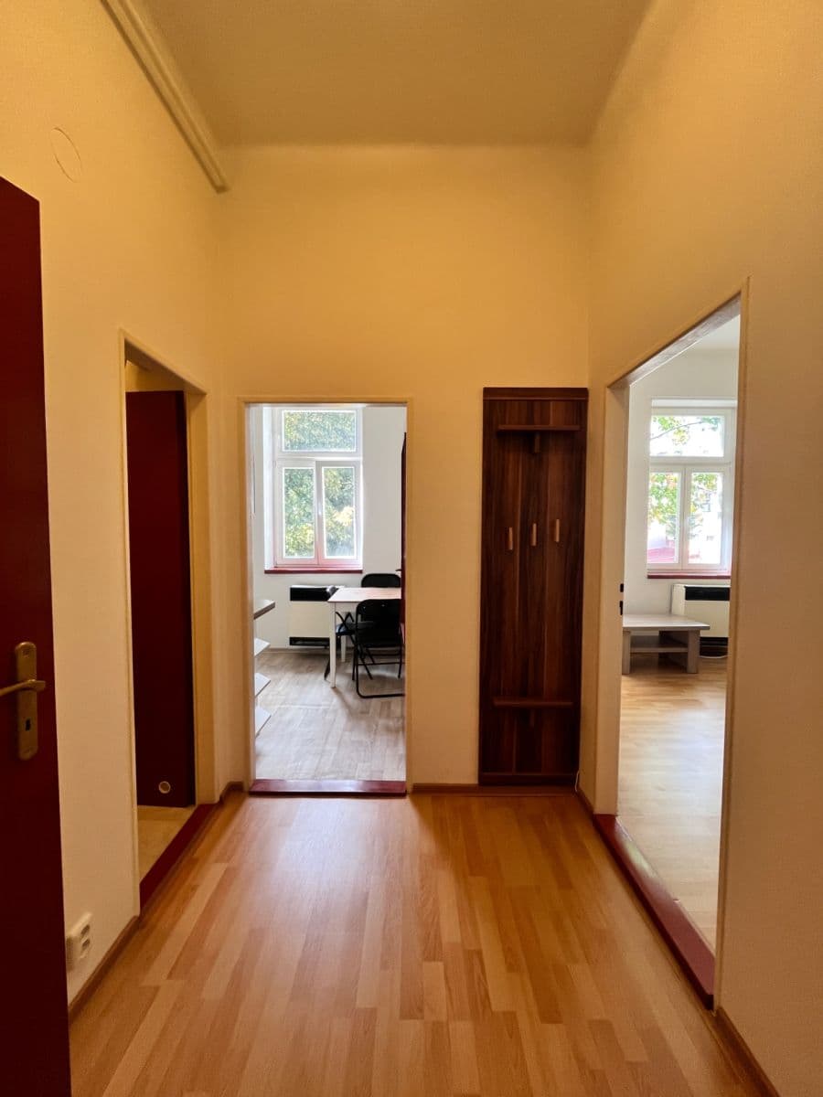 Prenájom bytu 1-izbový 36 m², Družstevní, Mariánské Lázně, Karlovarský kraj Prenájom bytu 1-izbový 36 m², Družstevní, Mariánské Lázně, Karlovarský kraj