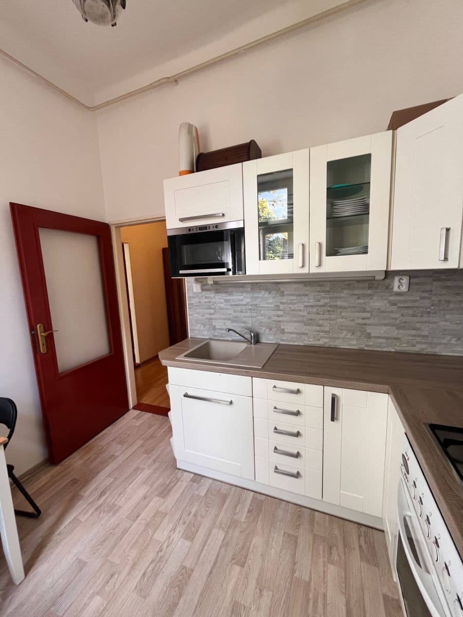 Prenájom bytu 1-izbový 36 m², Družstevní, Mariánské Lázně, Karlovarský kraj Prenájom bytu 1-izbový 36 m², Družstevní, Mariánské Lázně, Karlovarský kraj