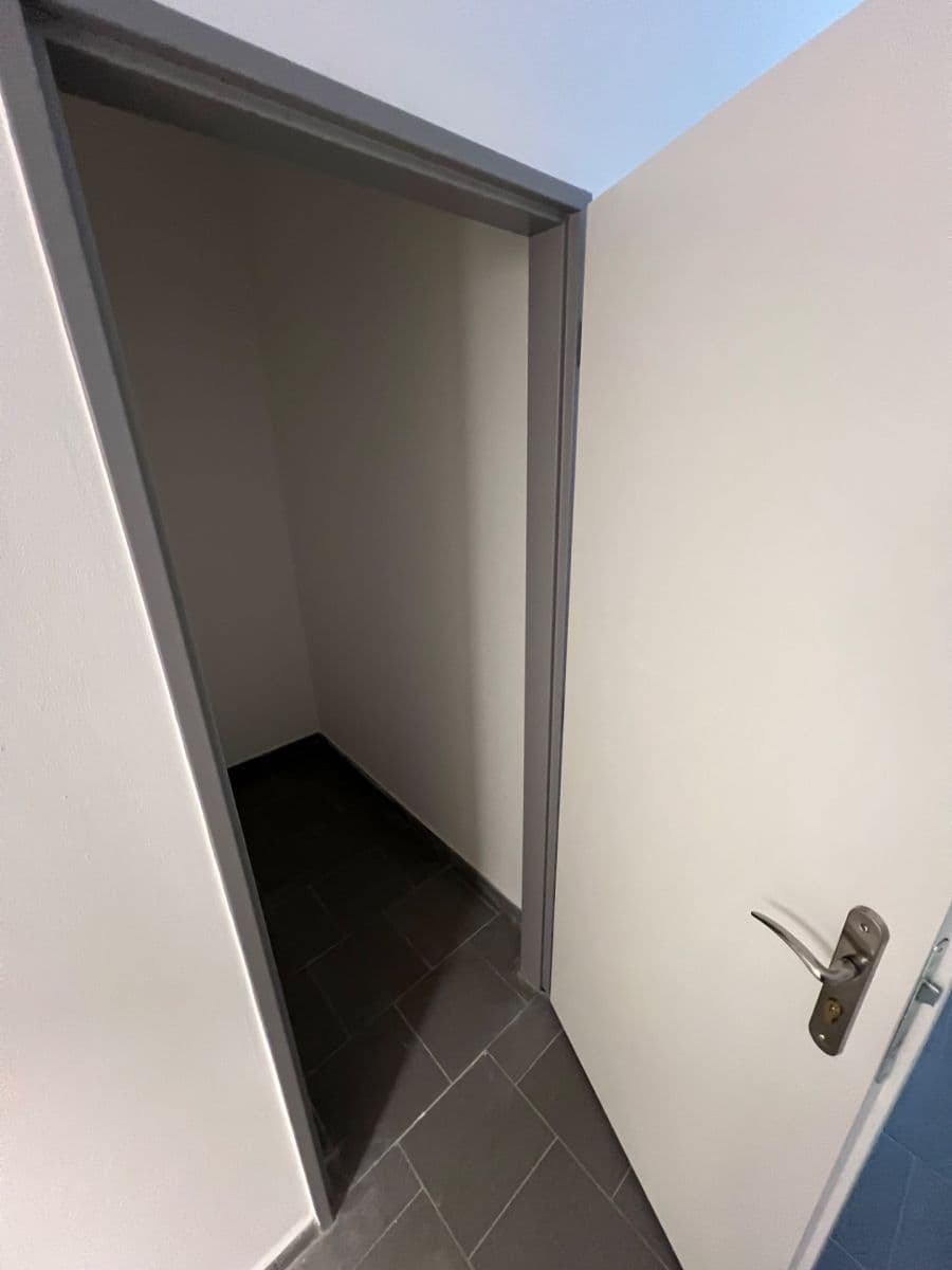 Prenájom bytu 2-izbový 42 m², Královský vršek, Jihlava, Kraj Vysočina Prenájom bytu 2-izbový 42 m², Královský vršek, Jihlava, Kraj Vysočina