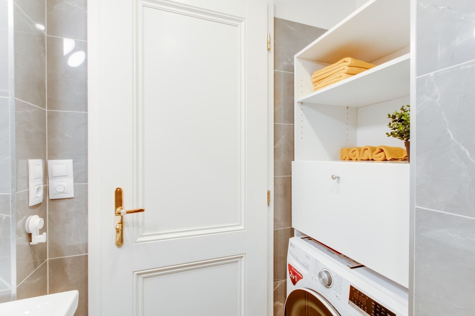 Prenájom bytu 1-izbový 25 m², Lublaňská, Praha, Praha Prenájom bytu 1-izbový 25 m², Lublaňská, Praha, Praha