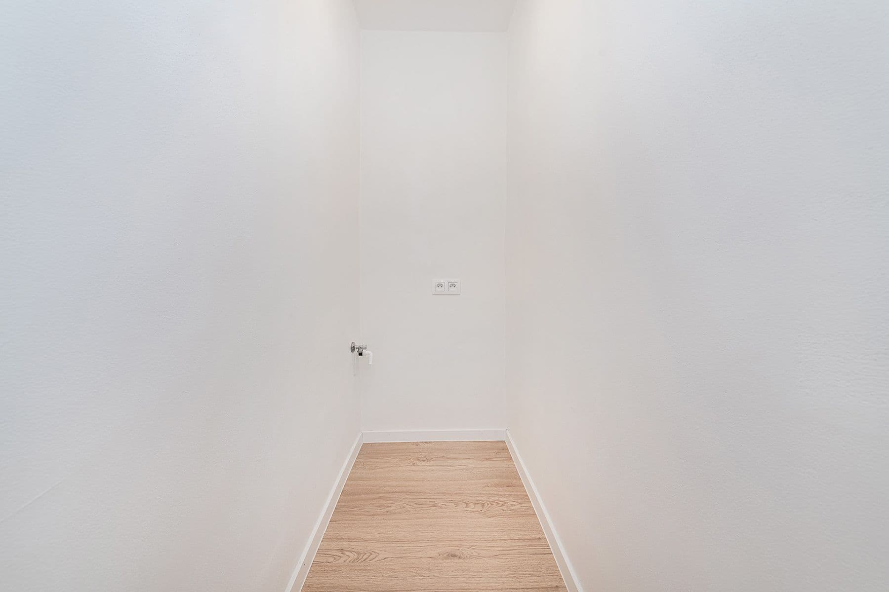 Predaj bytu 3-izbový 82 m², Osadní, Praha, Praha Predaj bytu 3-izbový 82 m², Osadní, Praha, Praha