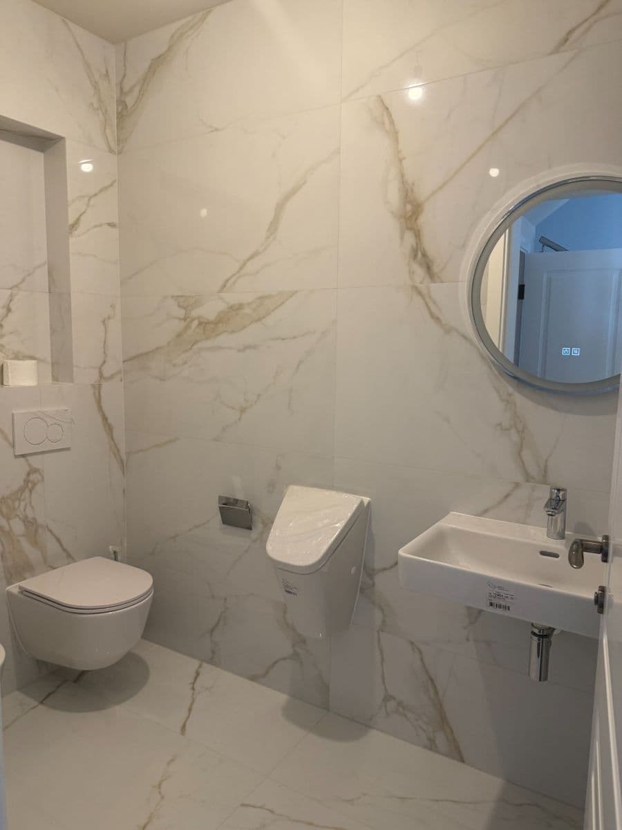 Prenájom domu 184 m², pozemek 291 m², Pod Novou školou, Praha, Praha Prenájom domu 184 m², pozemek 291 m², Pod Novou školou, Praha, Praha