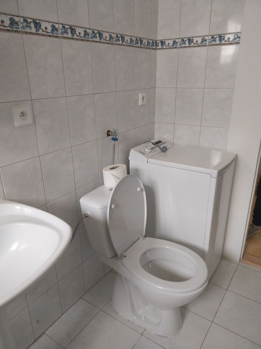 Prenájom bytu 2-izbový 50 m², Bystřická, Praha, Praha Prenájom bytu 2-izbový 50 m², Bystřická, Praha, Praha