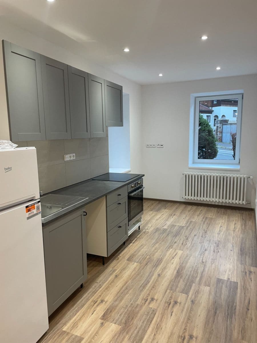 Prenájom bytu 1-izbový 40 m², Kladenská, Středokluky, Středočeský kraj Prenájom bytu 1-izbový 40 m², Kladenská, Středokluky, Středočeský kraj