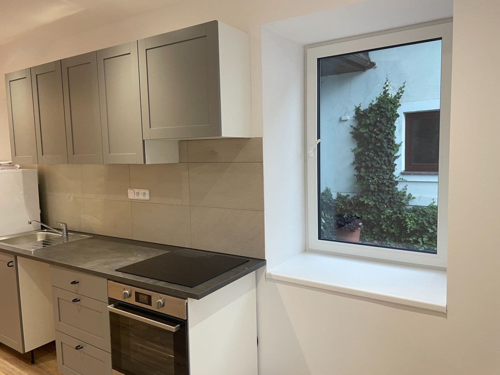 Prenájom bytu 1-izbový 40 m², Kladenská, Středokluky, Středočeský kraj Prenájom bytu 1-izbový 40 m², Kladenská, Středokluky, Středočeský kraj