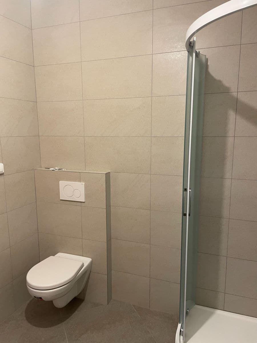 Prenájom bytu 1-izbový 40 m², Kladenská, Středokluky, Středočeský kraj Prenájom bytu 1-izbový 40 m², Kladenská, Středokluky, Středočeský kraj