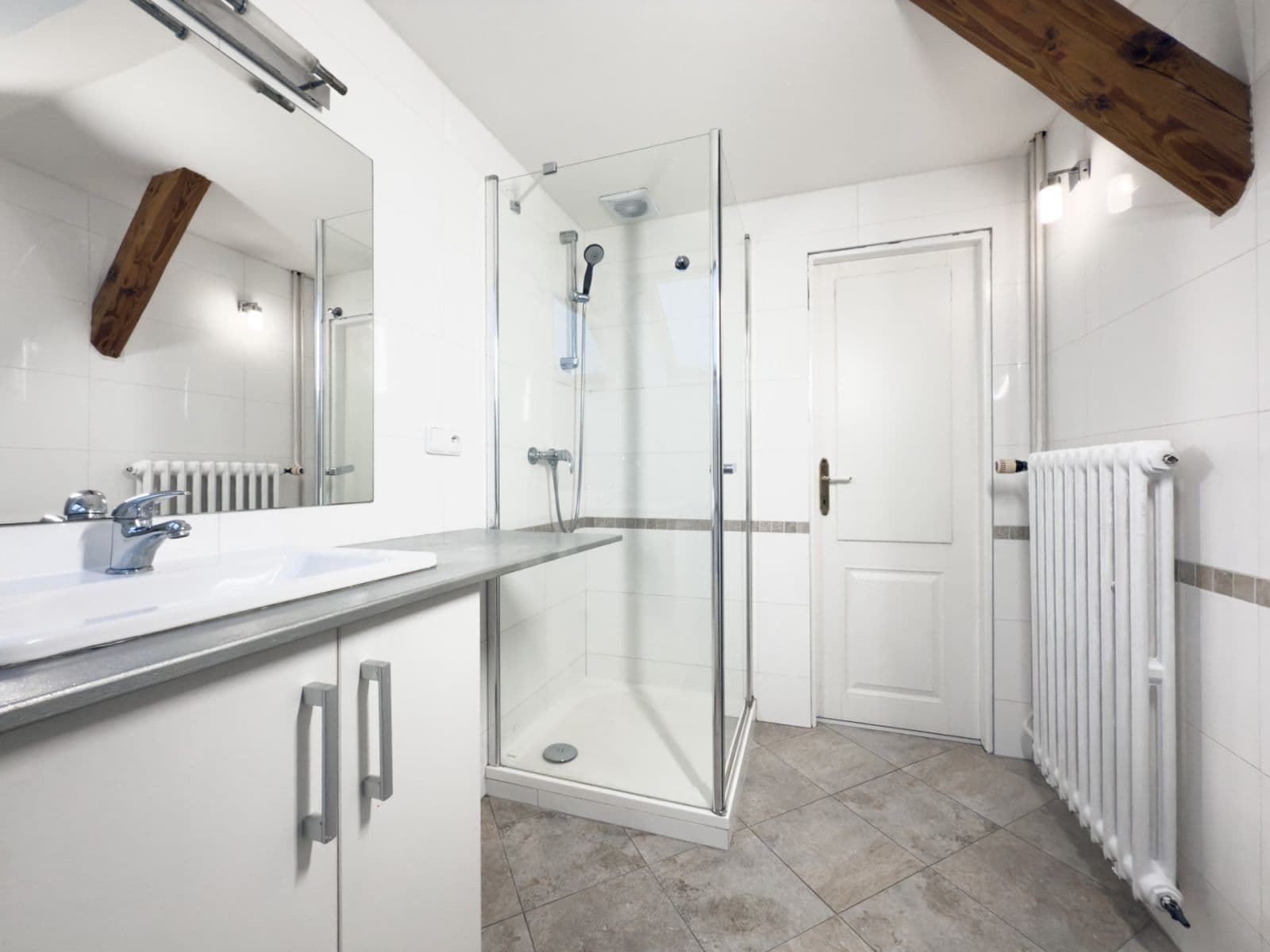 Predaj bytu 3-izbový 97 m², Oldřichova, Praha, Praha Predaj bytu 3-izbový 97 m², Oldřichova, Praha, Praha