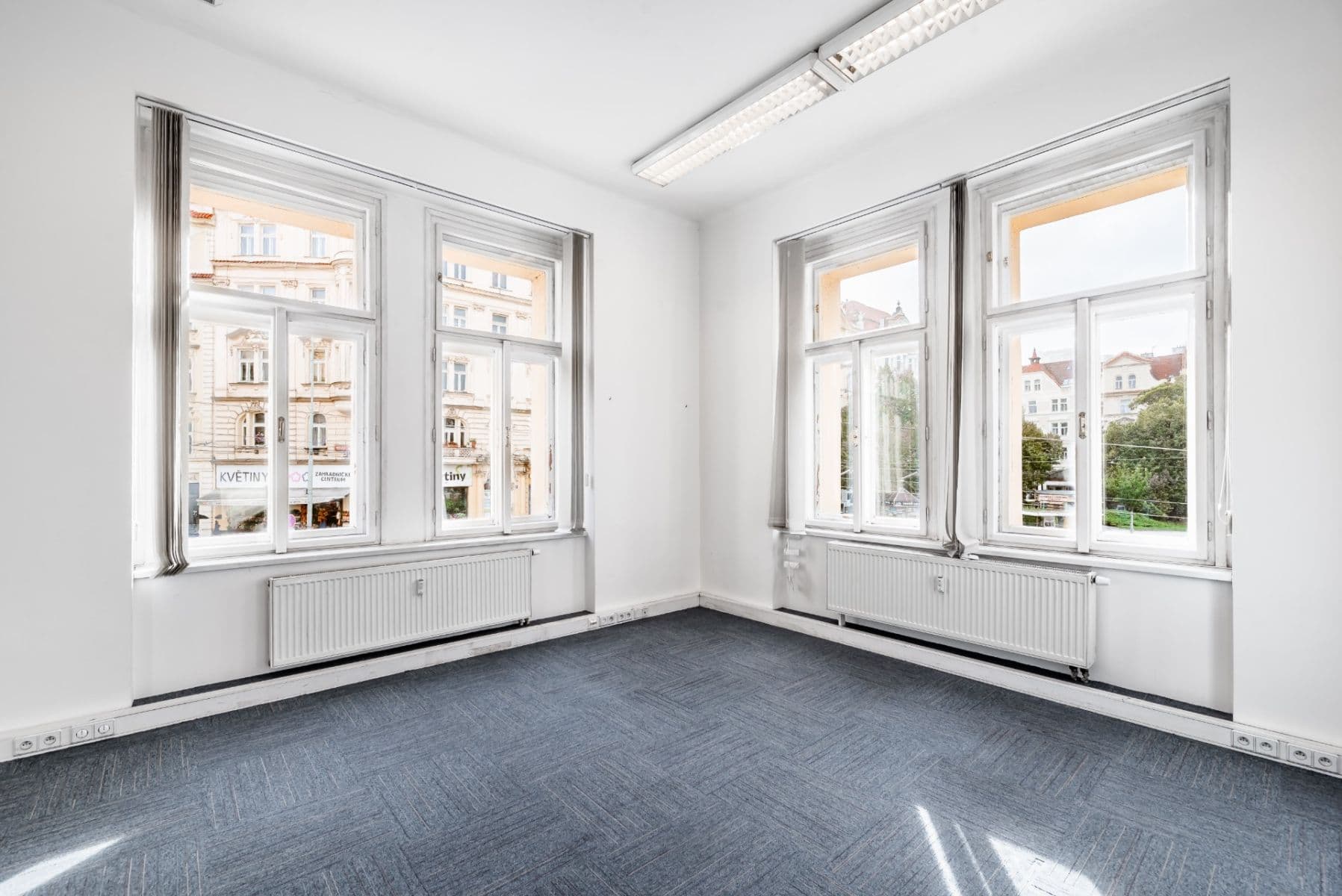 Predaj bytu 4-izbový 120 m², náměstí Bratří Synků, Praha, Praha Predaj bytu 4-izbový 120 m², náměstí Bratří Synků, Praha, Praha