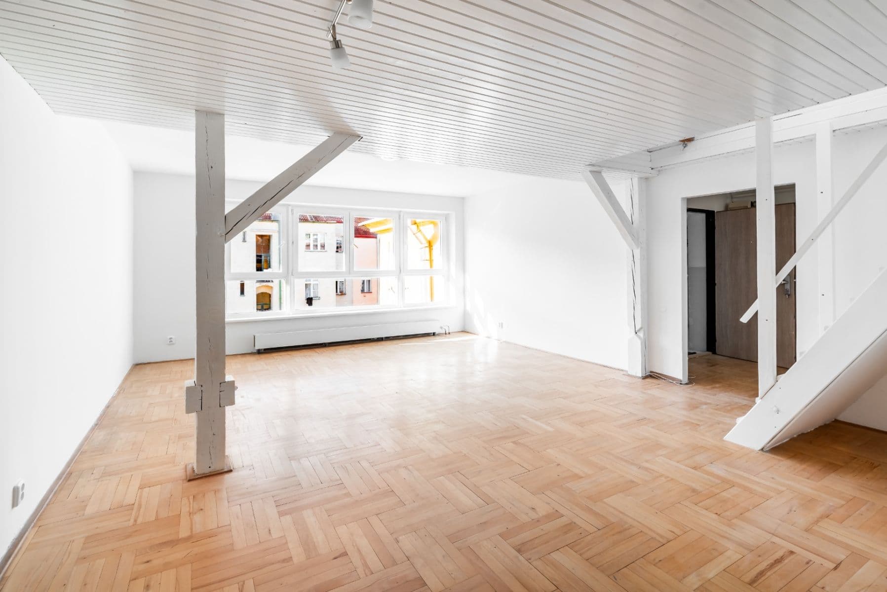 Predaj bytu 3-izbový 98 m², Oldřichova, Praha, Praha Predaj bytu 3-izbový 98 m², Oldřichova, Praha, Praha