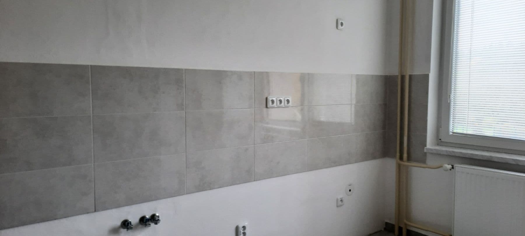 Prenájom bytu 4-izbový 126 m², Jihlávka, Kraj Vysočina Prenájom bytu 4-izbový 126 m², Jihlávka, Kraj Vysočina