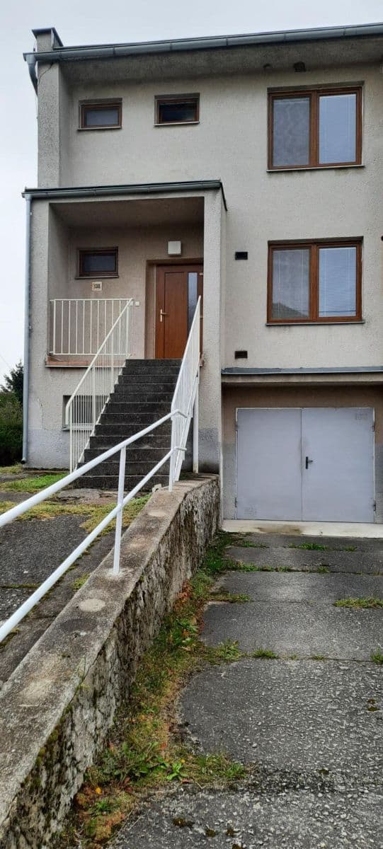 Prenájom bytu 4-izbový 126 m², Jihlávka, Kraj Vysočina Prenájom bytu 4-izbový 126 m², Jihlávka, Kraj Vysočina