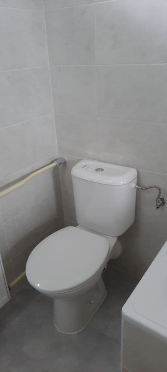 Prenájom bytu 4-izbový 126 m², Jihlávka, Kraj Vysočina Prenájom bytu 4-izbový 126 m², Jihlávka, Kraj Vysočina