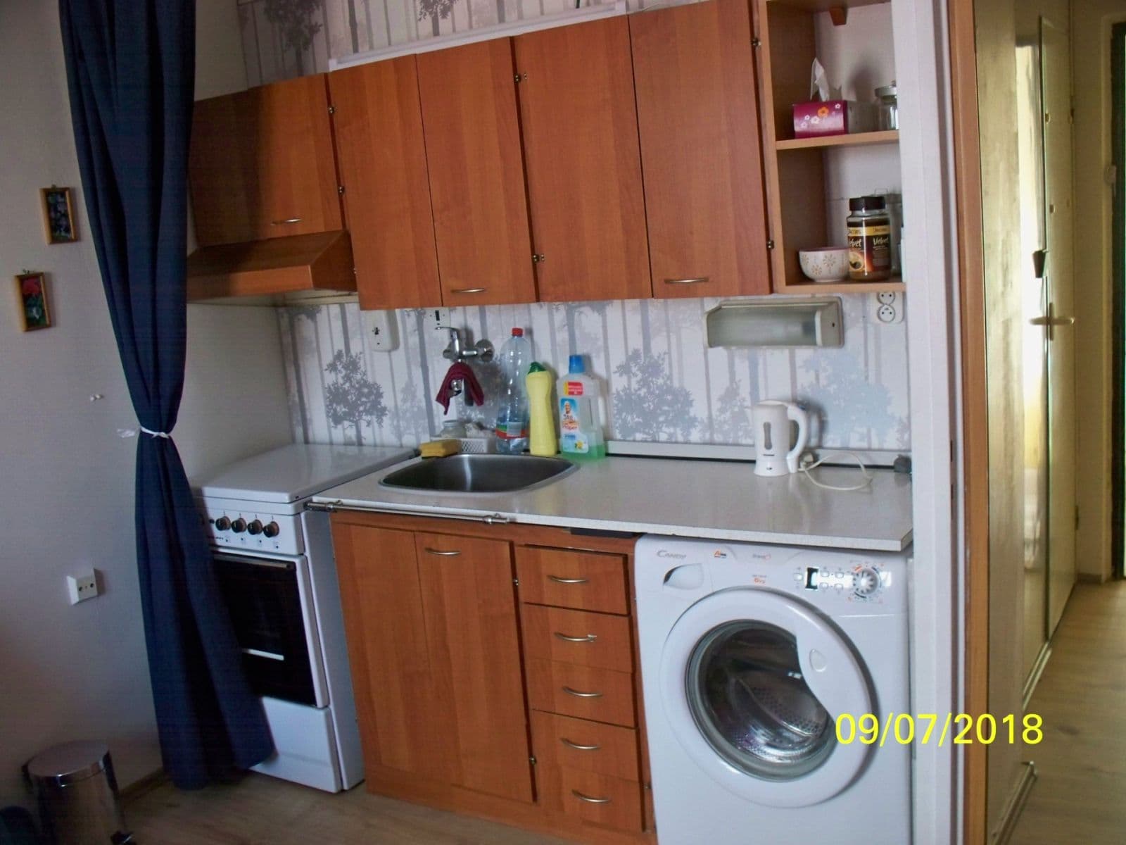 Prenájom bytu 1-izbový 28 m², U Vlastního krbu, Teplice, Ústecký kraj Prenájom bytu 1-izbový 28 m², U Vlastního krbu, Teplice, Ústecký kraj