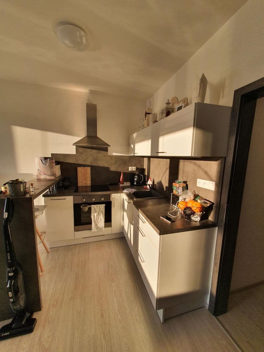 Prenájom bytu 1-izbový 33 m², Edvarda Beneše, Olomouc, Olomoucký kraj Prenájom bytu 1-izbový 33 m², Edvarda Beneše, Olomouc, Olomoucký kraj