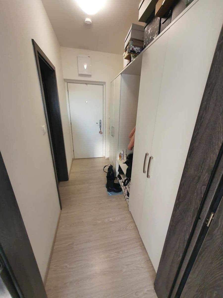 Prenájom bytu 1-izbový 33 m², Edvarda Beneše, Olomouc, Olomoucký kraj Prenájom bytu 1-izbový 33 m², Edvarda Beneše, Olomouc, Olomoucký kraj