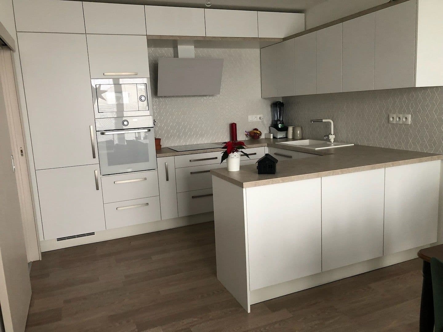 Prenájom bytu 4-izbový 71 m², Na Vyhlídce, Rosice, Jihomoravský kraj Prenájom bytu 4-izbový 71 m², Na Vyhlídce, Rosice, Jihomoravský kraj