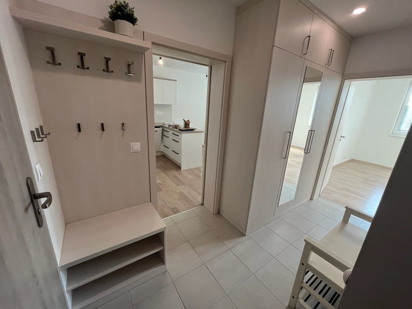 Prenájom bytu 4-izbový 71 m², Na Vyhlídce, Rosice, Jihomoravský kraj Prenájom bytu 4-izbový 71 m², Na Vyhlídce, Rosice, Jihomoravský kraj