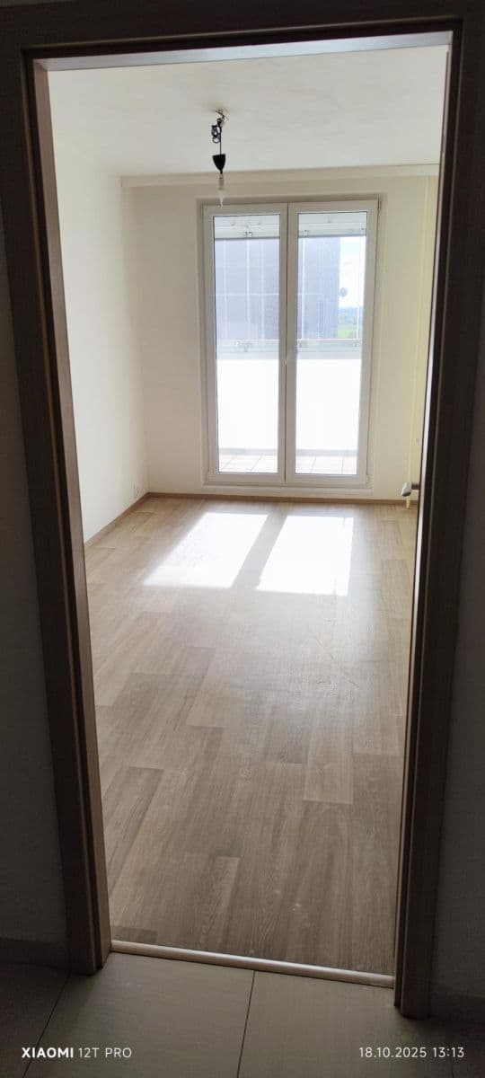 Prenájom bytu 3-izbový 80 m², Kpt. Stránského, Praha, Praha Prenájom bytu 3-izbový 80 m², Kpt. Stránského, Praha, Praha