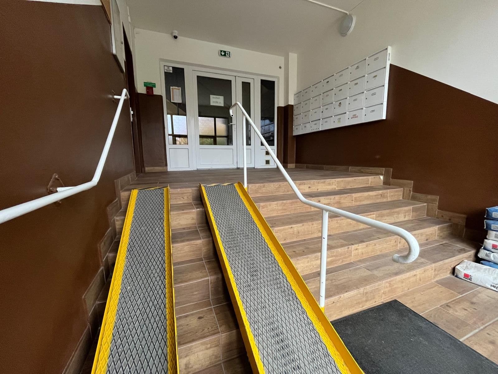 Predaj bytu 2-izbový 52 m², Unhošťská, Kladno, Středočeský kraj Predaj bytu 2-izbový 52 m², Unhošťská, Kladno, Středočeský kraj