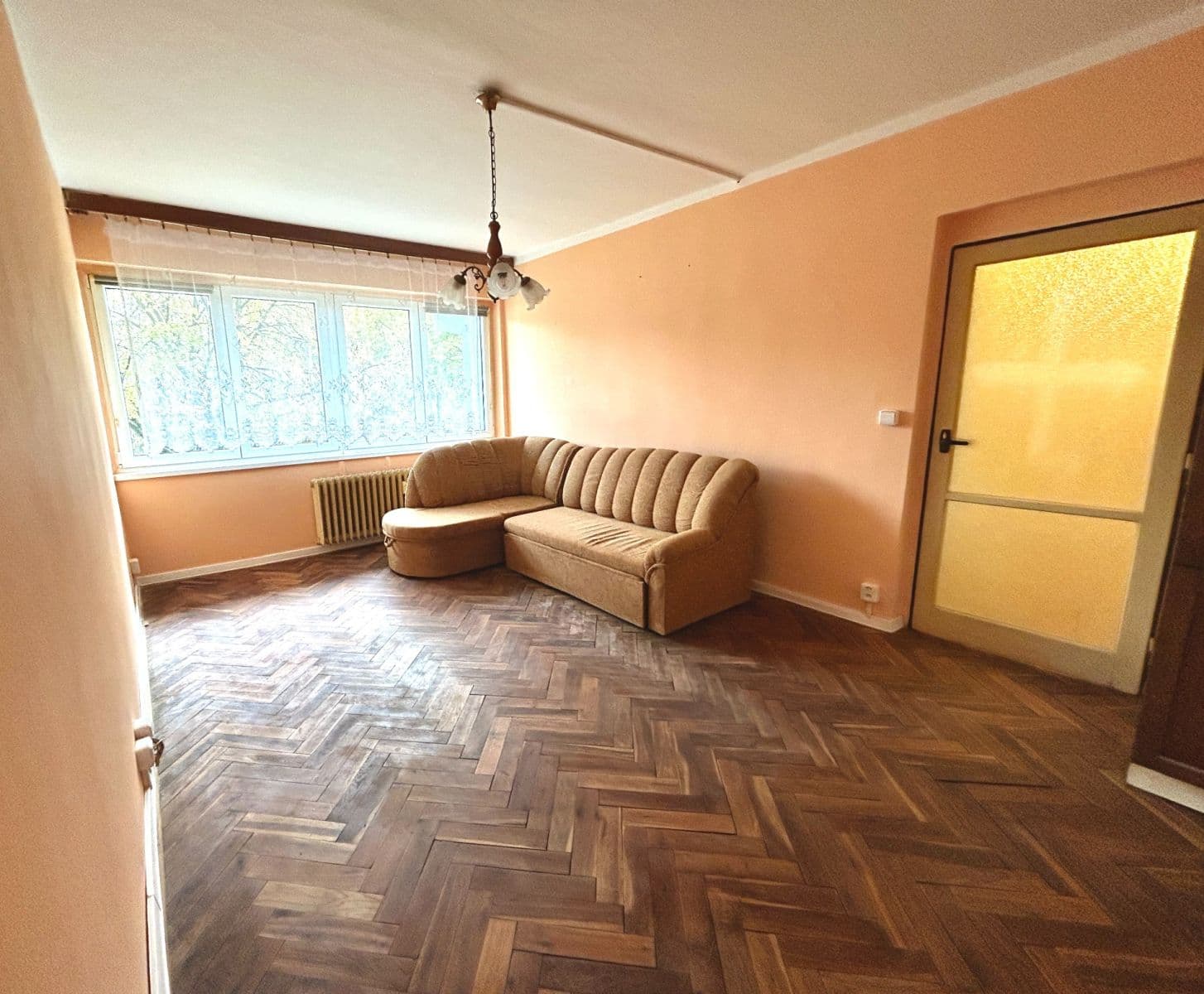 Predaj bytu 2-izbový 52 m², Unhošťská, Kladno, Středočeský kraj Predaj bytu 2-izbový 52 m², Unhošťská, Kladno, Středočeský kraj