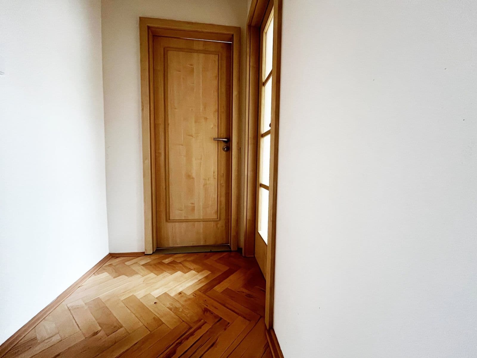 Prenájom bytu 3-izbový 54 m², Měchenická, Praha, Praha Prenájom bytu 3-izbový 54 m², Měchenická, Praha, Praha