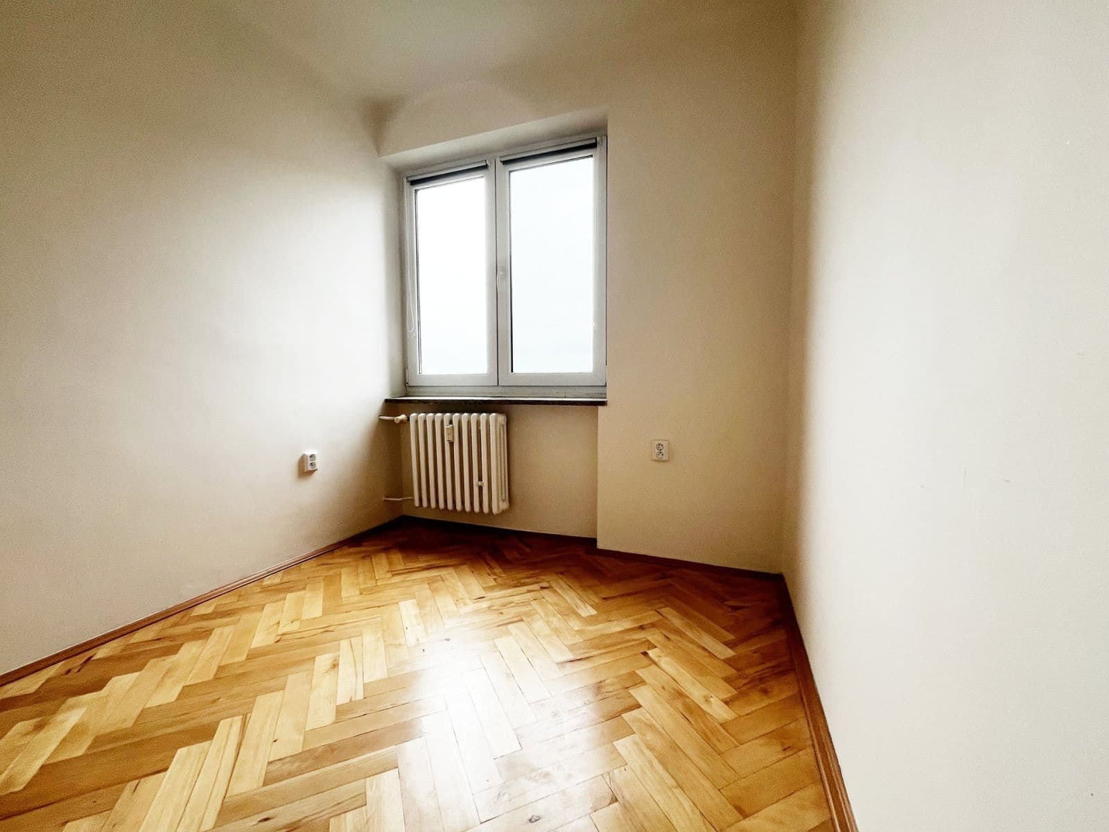 Prenájom bytu 3-izbový 54 m², Měchenická, Praha, Praha Prenájom bytu 3-izbový 54 m², Měchenická, Praha, Praha