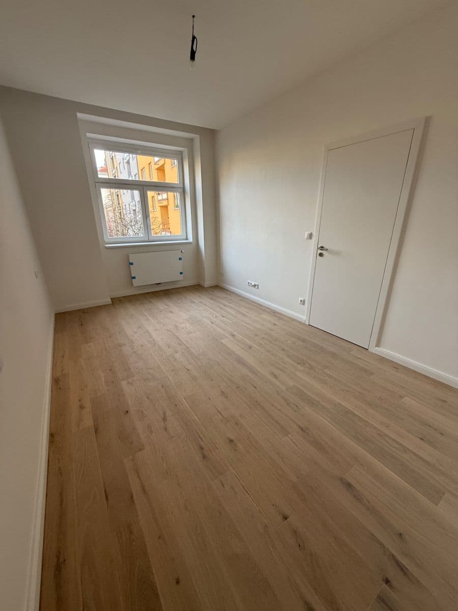 Predaj bytu 2-izbový 46 m², Jeseniova, Praha, Praha Predaj bytu 2-izbový 46 m², Jeseniova, Praha, Praha