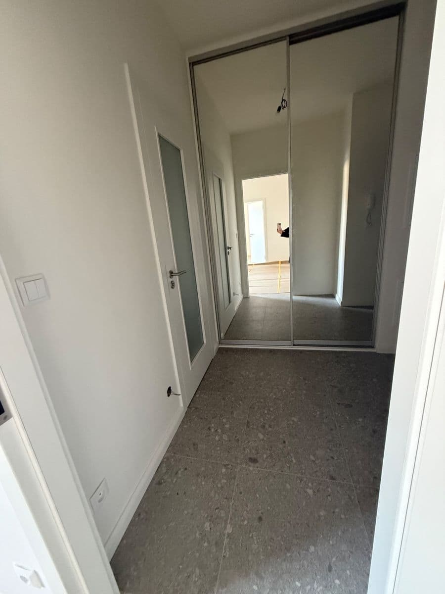 Predaj bytu 2-izbový 46 m², Jeseniova, Praha, Praha Predaj bytu 2-izbový 46 m², Jeseniova, Praha, Praha