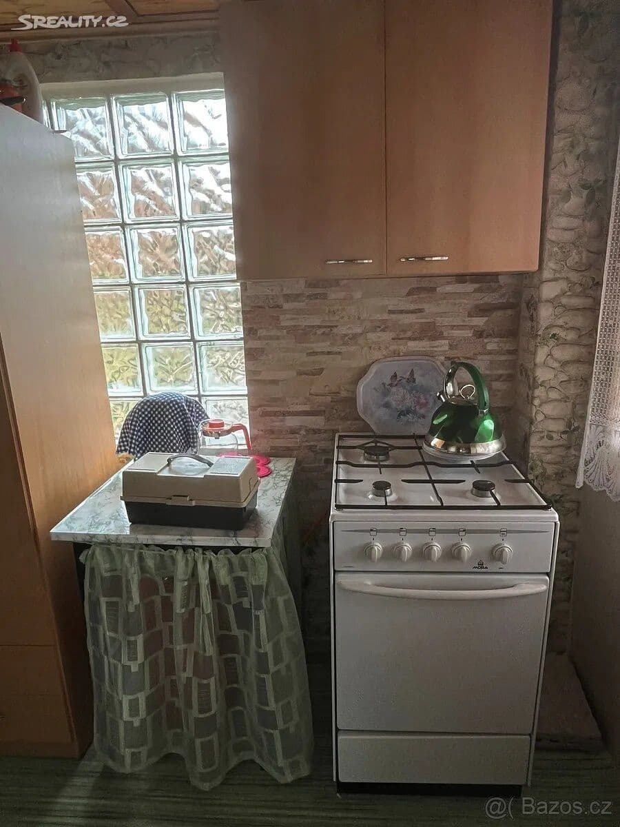 Predaj rekreačného objektu 25 m², pozemek 261 m², Kadaň, Ústecký kraj Predaj rekreačného objektu 25 m², pozemek 261 m², Kadaň, Ústecký kraj