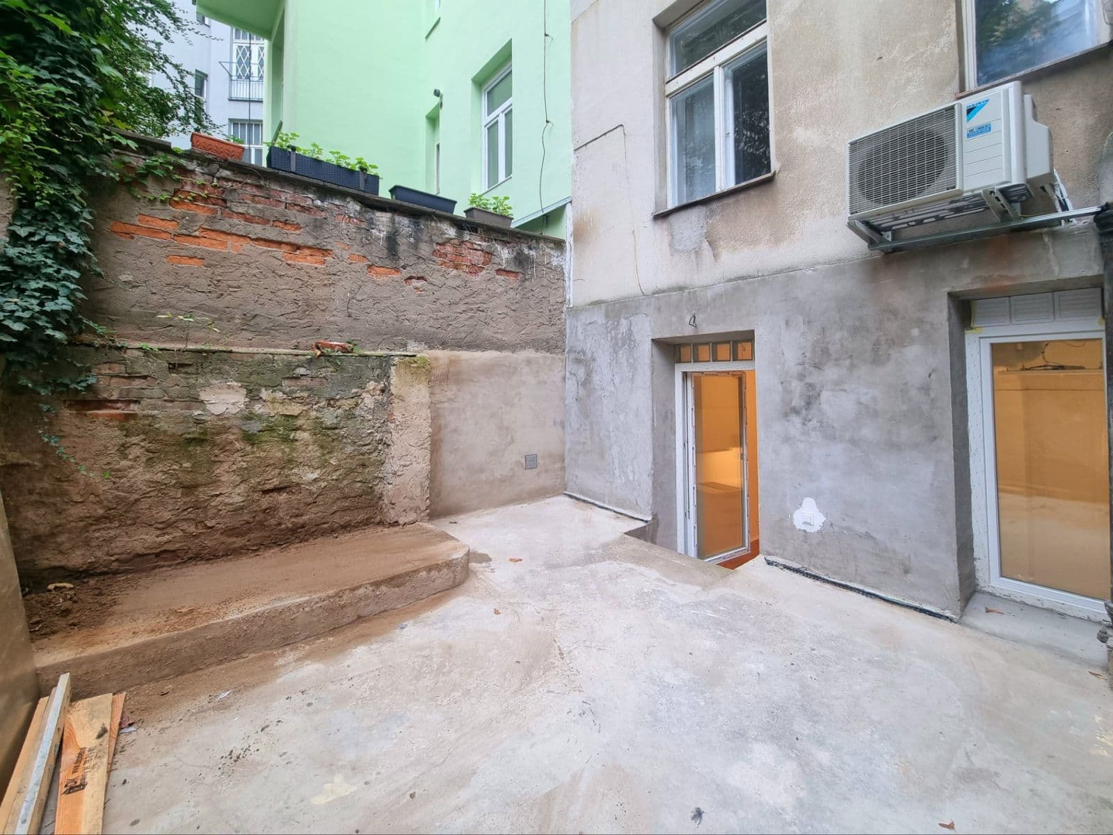 Prenájom bytu 2-izbový 40 m², Žitomírská, Praha, Praha Prenájom bytu 2-izbový 40 m², Žitomírská, Praha, Praha