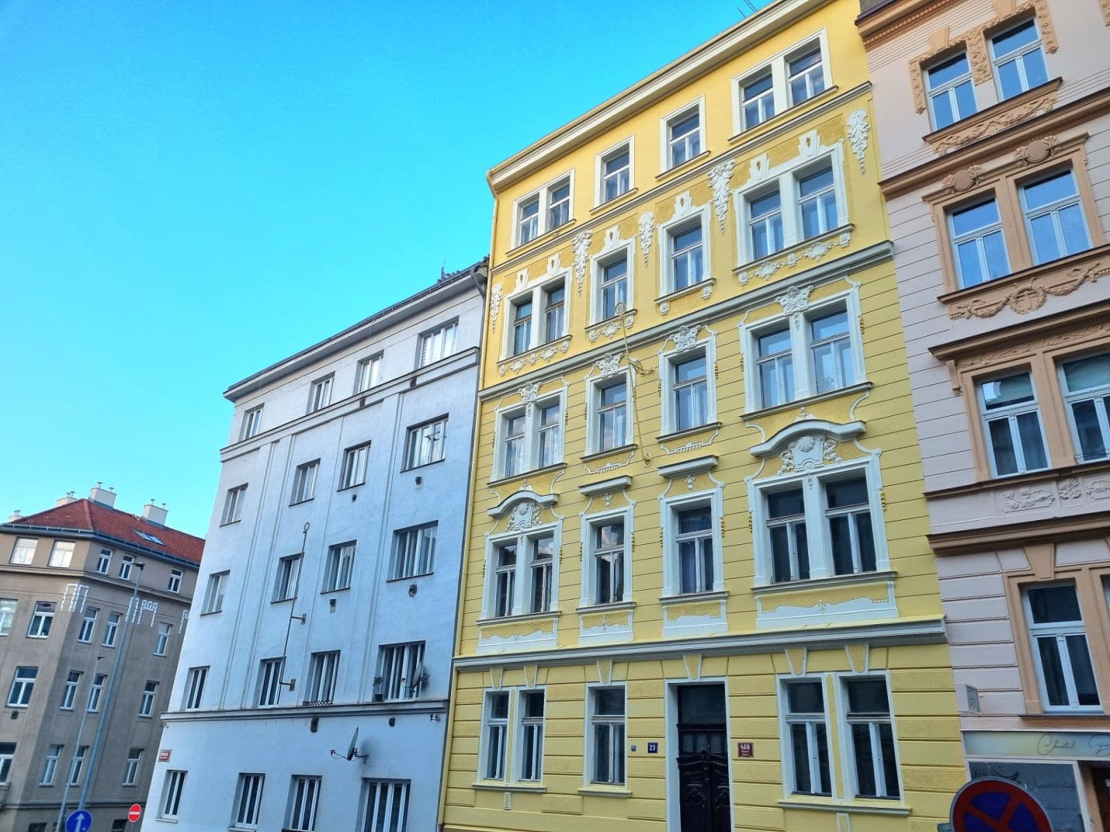 Prenájom bytu 2-izbový 40 m², Žitomírská, Praha, Praha Prenájom bytu 2-izbový 40 m², Žitomírská, Praha, Praha