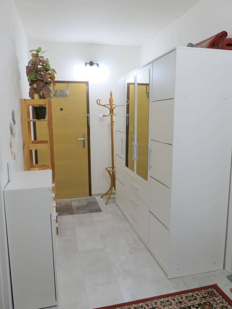 Predaj bytu 3-izbový 70 m², Polní, Rumburk, Ústecký kraj Predaj bytu 3-izbový 70 m², Polní, Rumburk, Ústecký kraj