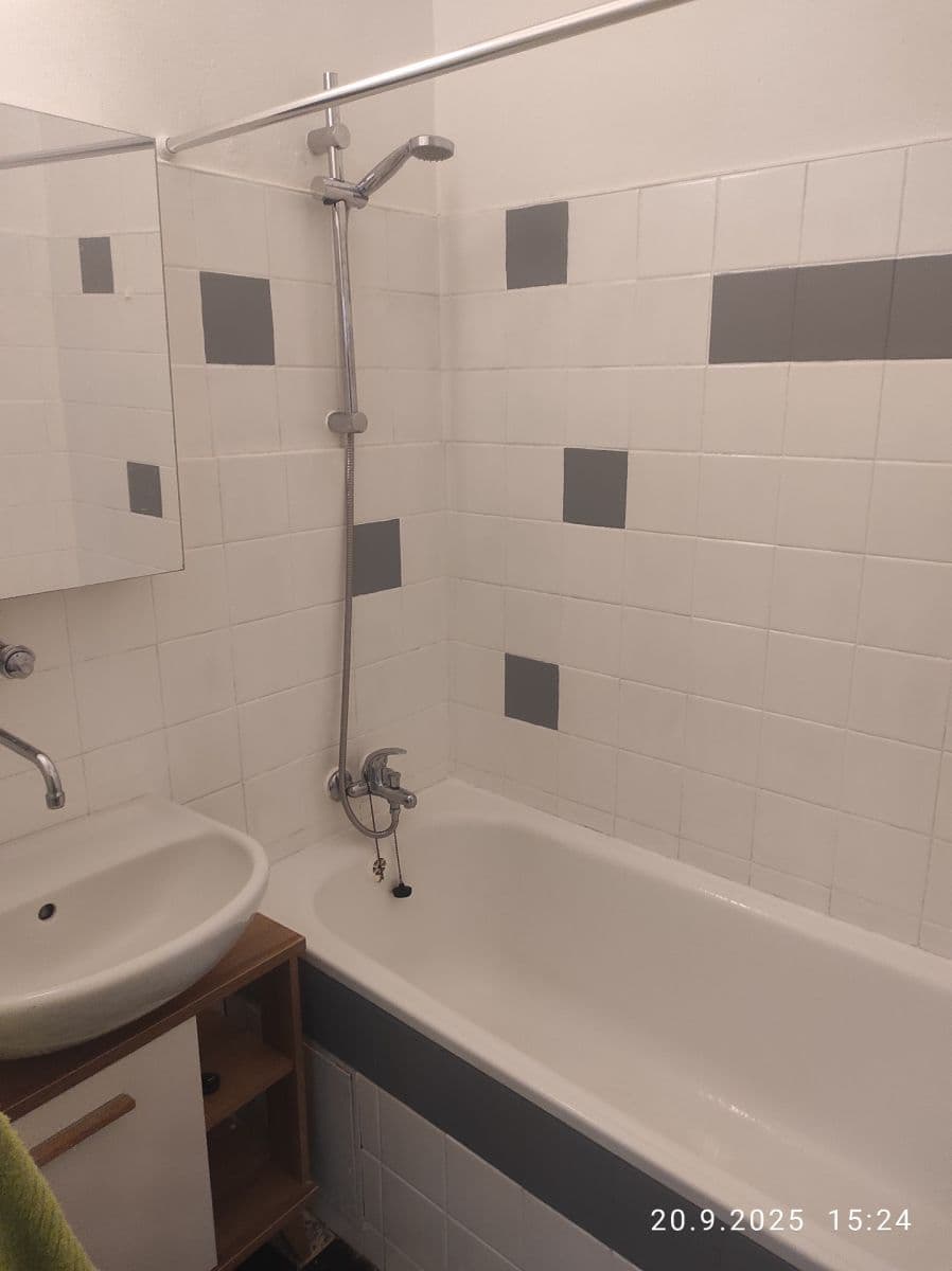 Prenájom bytu 2-izbový 62 m², Bohuslava Martinů, Ostrava, Moravskoslezský kraj Prenájom bytu 2-izbový 62 m², Bohuslava Martinů, Ostrava, Moravskoslezský kraj