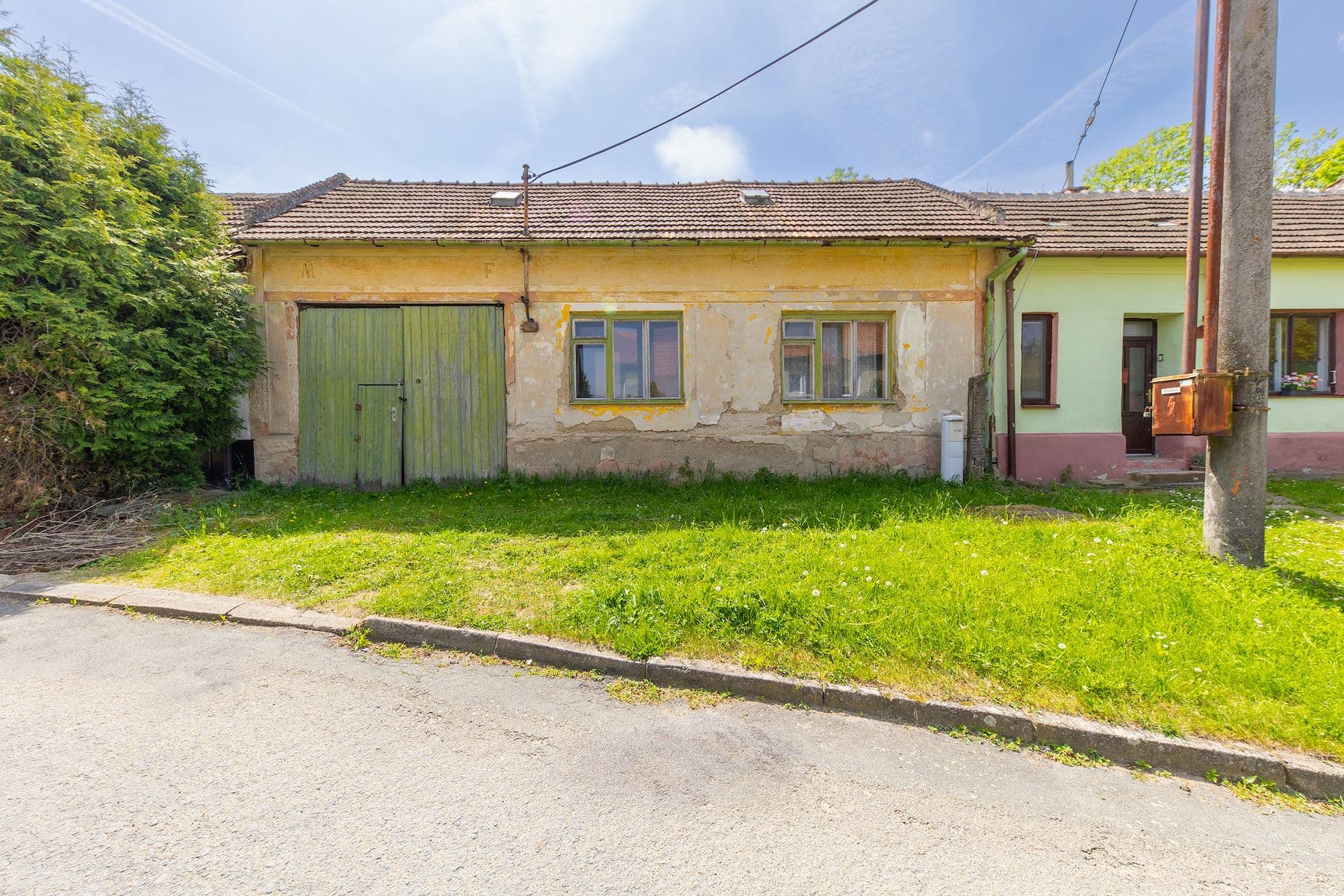 Predaj domu 40 m², pozemek 661 m², Hvězdlice, Jihomoravský kraj Predaj domu 40 m², pozemek 661 m², Hvězdlice, Jihomoravský kraj