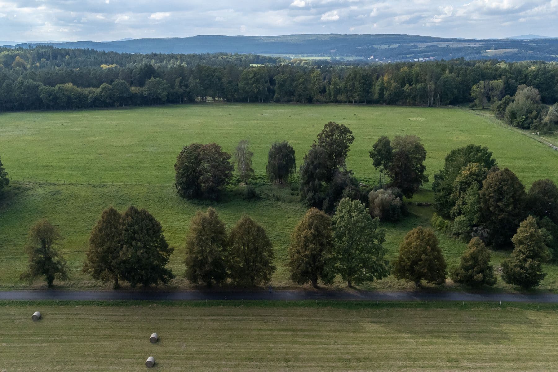 Predaj pozemku 10.713 m², Pertoltice, Liberecký kraj Predaj pozemku 10.713 m², Pertoltice, Liberecký kraj