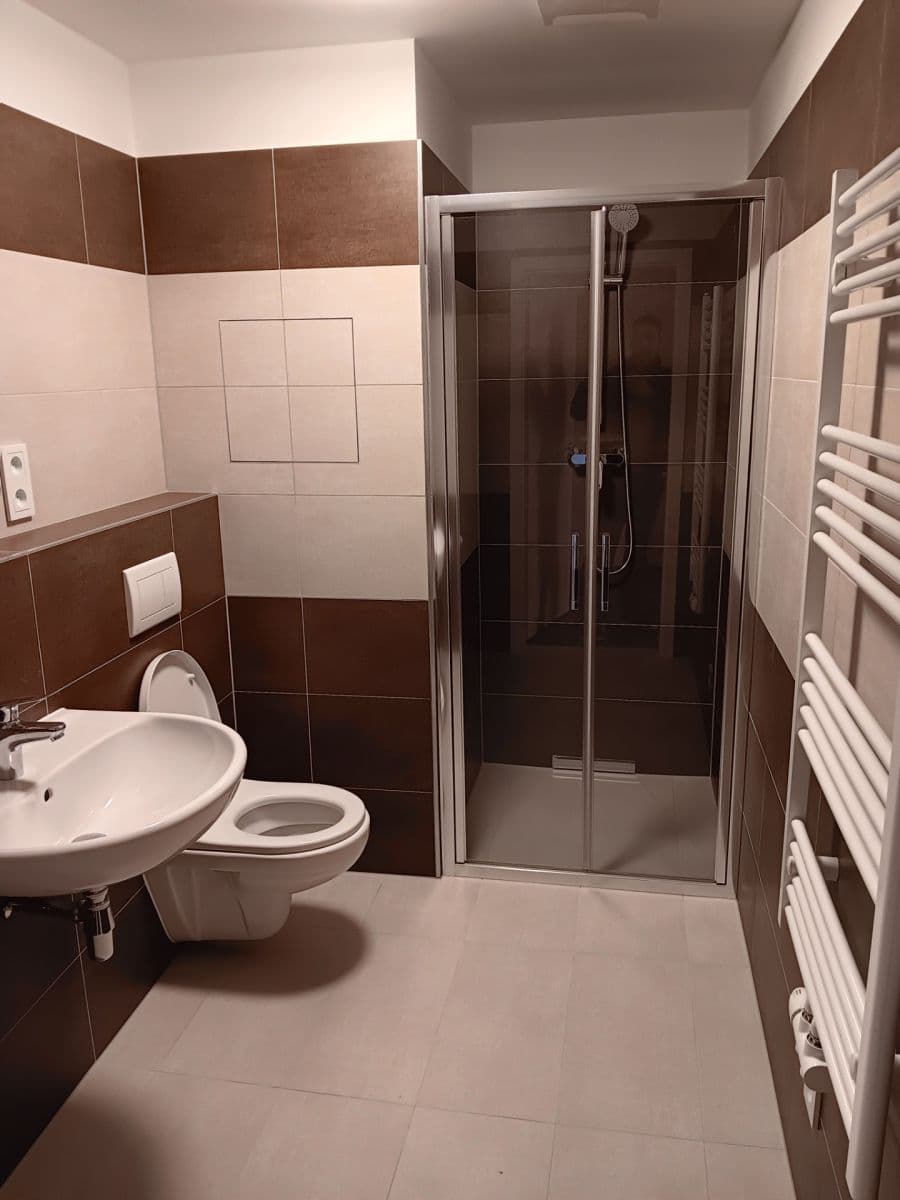 Prenájom bytu 1-izbový 31 m², Fabiánové, Praha, Praha Prenájom bytu 1-izbový 31 m², Fabiánové, Praha, Praha