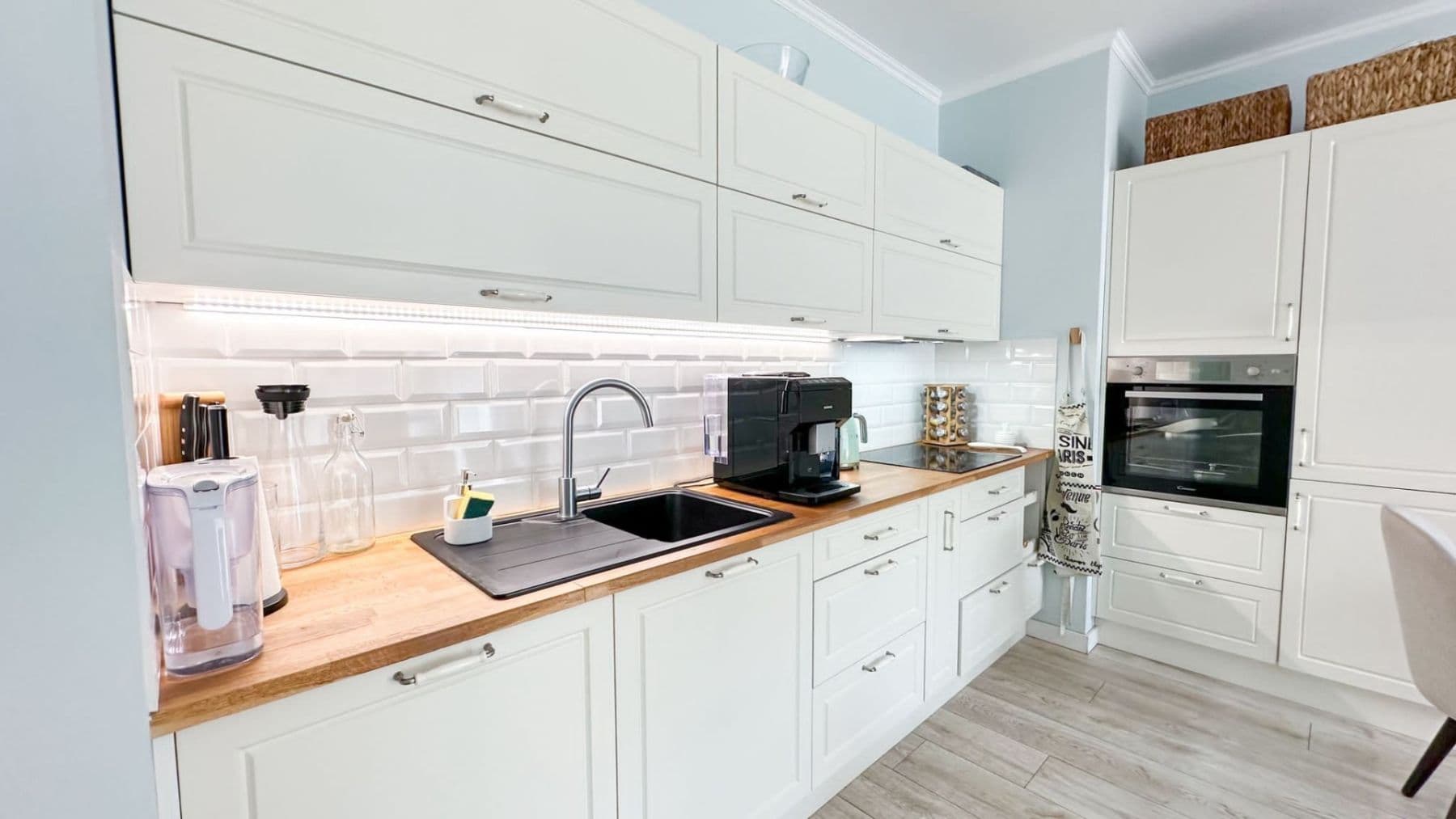 Predaj bytu 2-izbový 58 m², Hlaváčkova, Praha, Praha Predaj bytu 2-izbový 58 m², Hlaváčkova, Praha, Praha