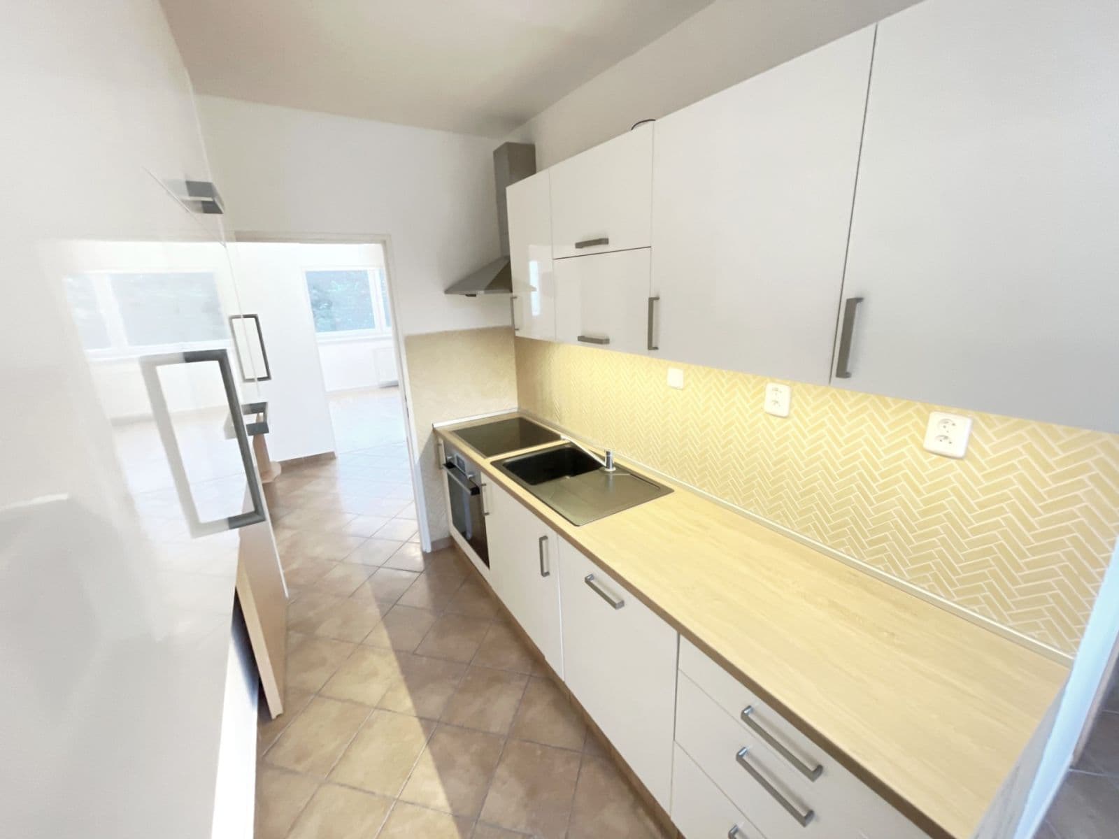Predaj bytu 3-izbový 72 m², Na Loučkách, Kuřim, Jihomoravský kraj Predaj bytu 3-izbový 72 m², Na Loučkách, Kuřim, Jihomoravský kraj