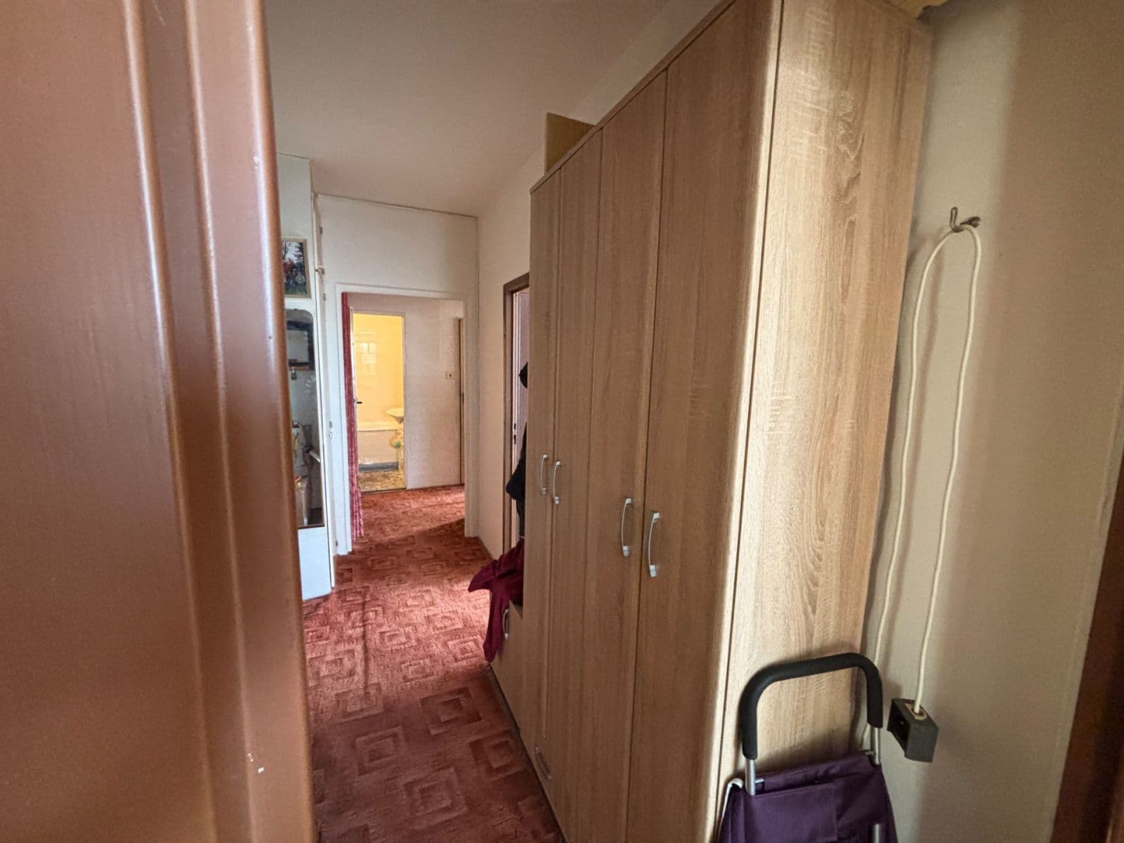 Prenájom bytu 3-izbový 70 m², Erno Košťála, Pardubice, Pardubický kraj Prenájom bytu 3-izbový 70 m², Erno Košťála, Pardubice, Pardubický kraj