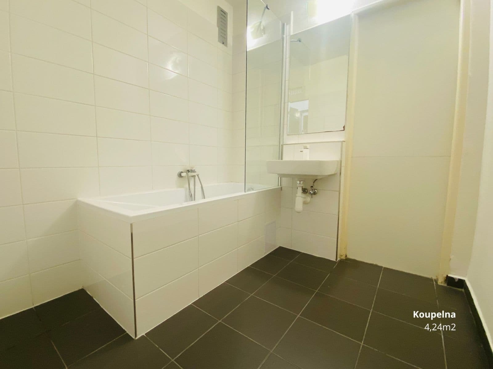 Predaj bytu 3-izbový 62 m², Dr. Martínka, Ostrava, Moravskoslezský kraj Predaj bytu 3-izbový 62 m², Dr. Martínka, Ostrava, Moravskoslezský kraj