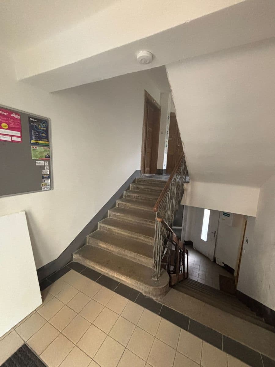 Prenájom bytu 3-izbový 62 m², Bednářská, Praha, Praha Prenájom bytu 3-izbový 62 m², Bednářská, Praha, Praha