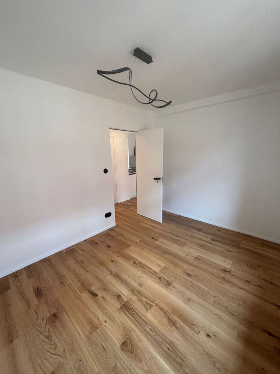 Prenájom bytu 3-izbový 62 m², Bednářská, Praha, Praha Prenájom bytu 3-izbový 62 m², Bednářská, Praha, Praha