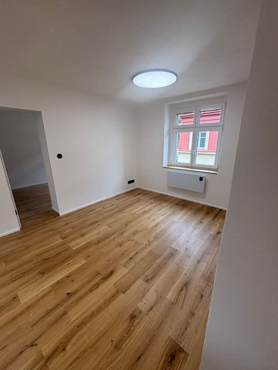 Prenájom bytu 3-izbový 62 m², Bednářská, Praha, Praha Prenájom bytu 3-izbový 62 m², Bednářská, Praha, Praha