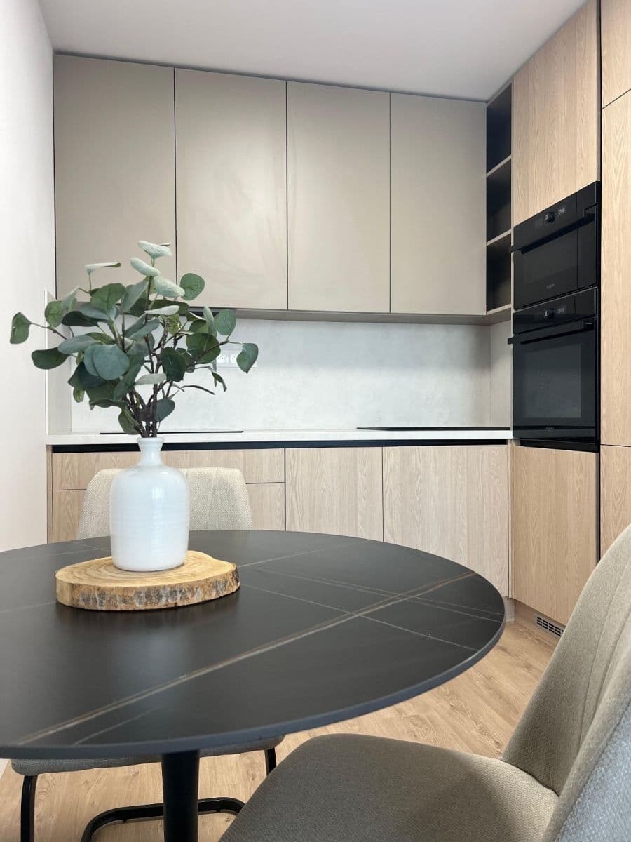 Prenájom bytu 2-izbový 54 m², Včelárska, Trnava, Trnavský kraj Prenájom bytu 2-izbový 54 m², Včelárska, Trnava, Trnavský kraj