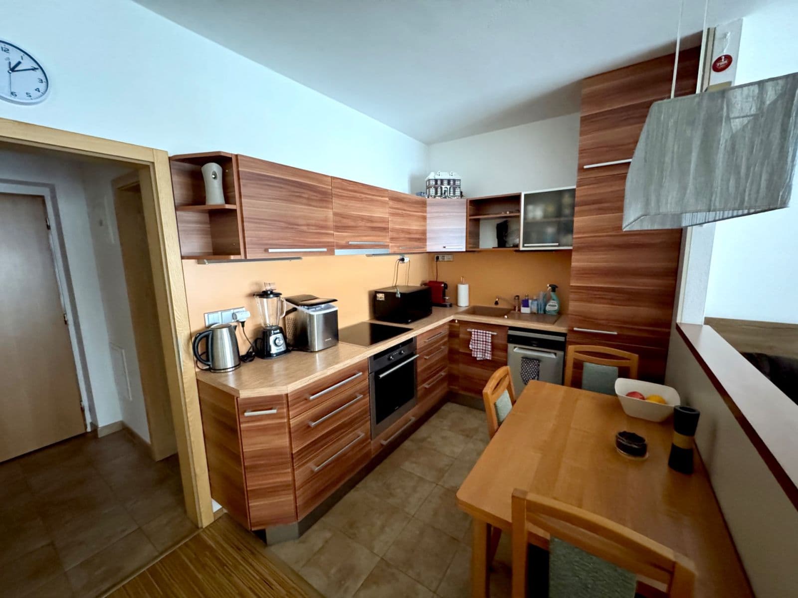 Predaj bytu 1-izbový 34 m², Dlouhá, Uherské Hradiště, Zlínský kraj Predaj bytu 1-izbový 34 m², Dlouhá, Uherské Hradiště, Zlínský kraj
