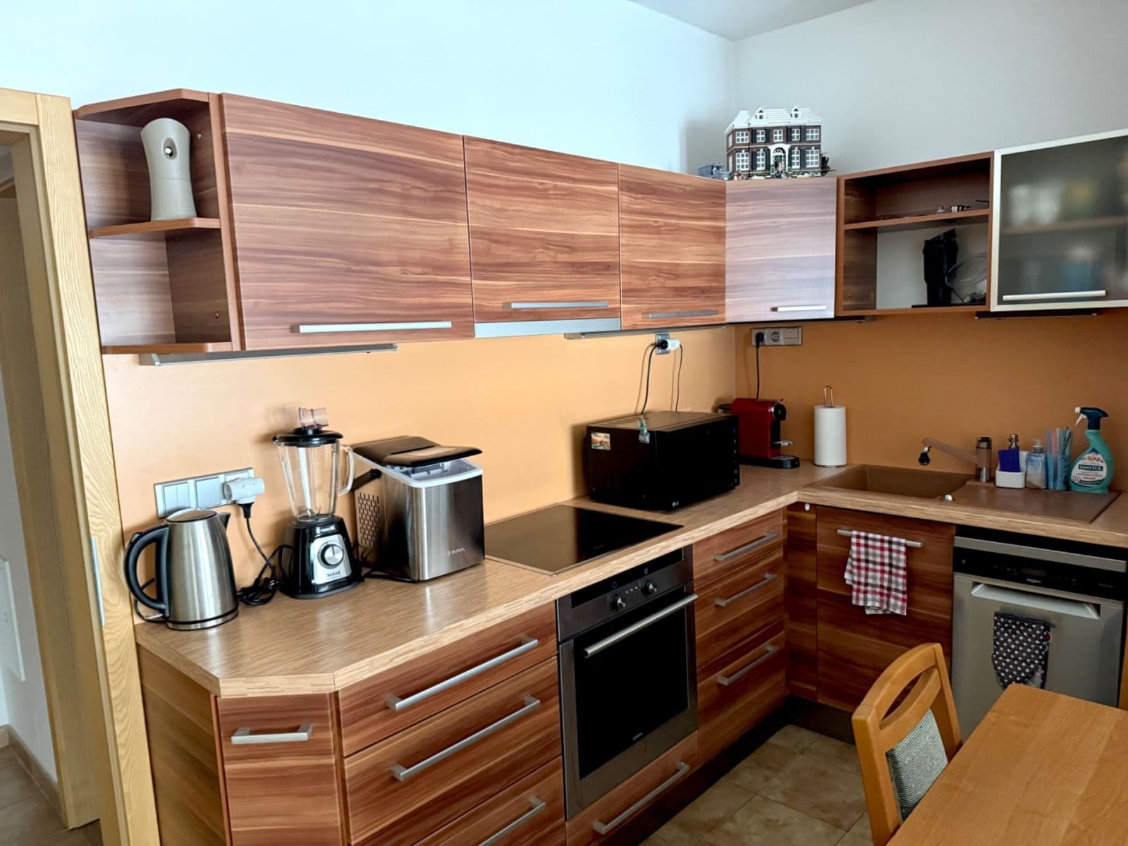 Predaj bytu 1-izbový 34 m², Dlouhá, Uherské Hradiště, Zlínský kraj Predaj bytu 1-izbový 34 m², Dlouhá, Uherské Hradiště, Zlínský kraj