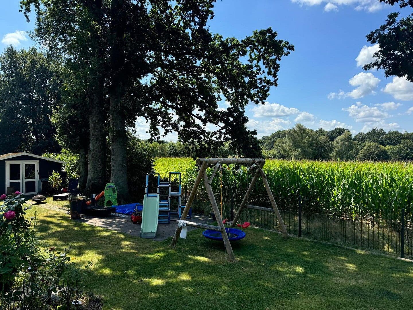 Predaj domu 125 m², pozemek 920 m², Jesteburg, Dolné Sasko Predaj domu 125 m², pozemek 920 m², Jesteburg, Dolné Sasko