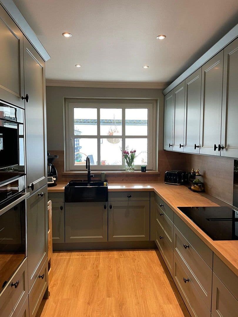 Predaj domu 125 m², pozemek 920 m², Jesteburg, Dolné Sasko Predaj domu 125 m², pozemek 920 m², Jesteburg, Dolné Sasko