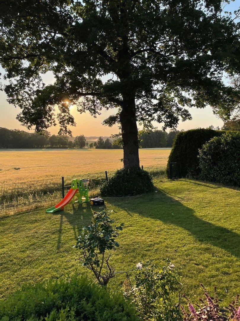 Predaj domu 125 m², pozemek 920 m², Jesteburg, Dolné Sasko Predaj domu 125 m², pozemek 920 m², Jesteburg, Dolné Sasko