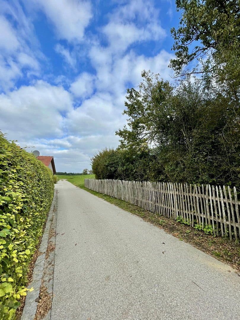 Predaj pozemku 550 m², Sonnering 5, Höslwang, Bavorsko Predaj pozemku 550 m², Sonnering 5, Höslwang, Bavorsko